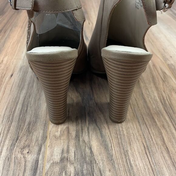 Dana Buchman Claudette sling back ankle bootie 9.5 - Picture 4 of 8